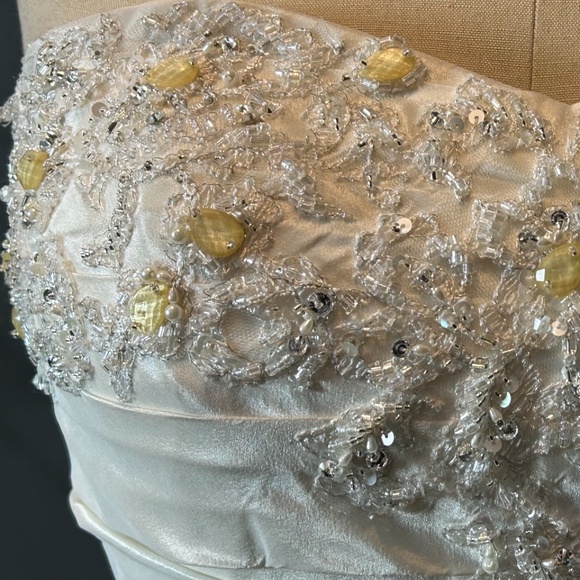 MADISON COLLECTION CHAMPAGNE SATIN WEDDING GOWN US SIZE 8 - Picture 5 of 11